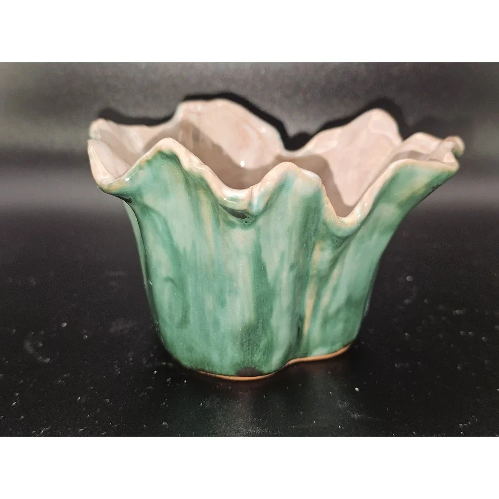 RARE Vintage STANGL ~‎ GREEN Ribbed Vase  5.5